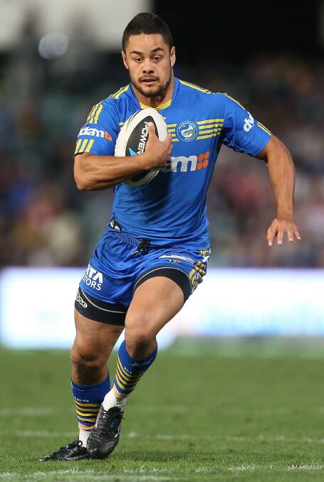 SYDNEY, AUSTRALIA - APRIL 12: Jarryd Hayne of the Eels in action during the round 6 NRL match between the Parramatta Eels and the Sydney Roosters at Pirtek Stadium on April 12, 2014 in Sydney, Australia. (Photo by Mark Metcalfe/Getty Images)